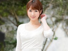 「か、カワエエ?」色白でSSS級の美人妻が他人棒で激イキ！ 加藤みゆ紀 